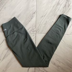 Alphalete Amplify Leggings